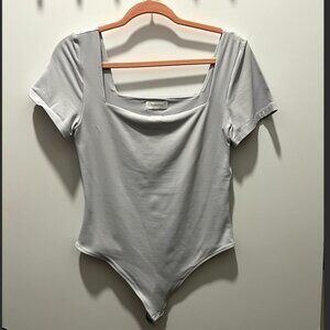 Babaton Squareneck Bodysuit (Size L, Grey)